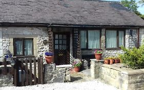 Hollybush Inn Derbyshire